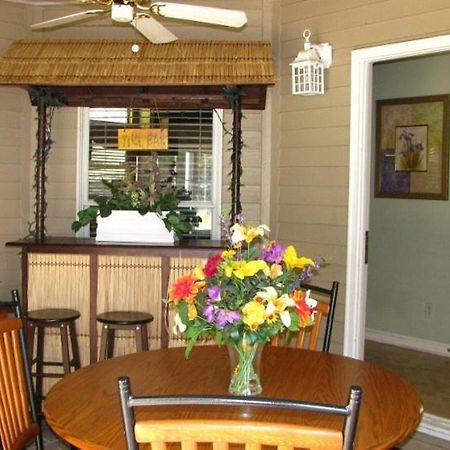 Spruce Hill Inn&Cottages Mansfield Rum bild