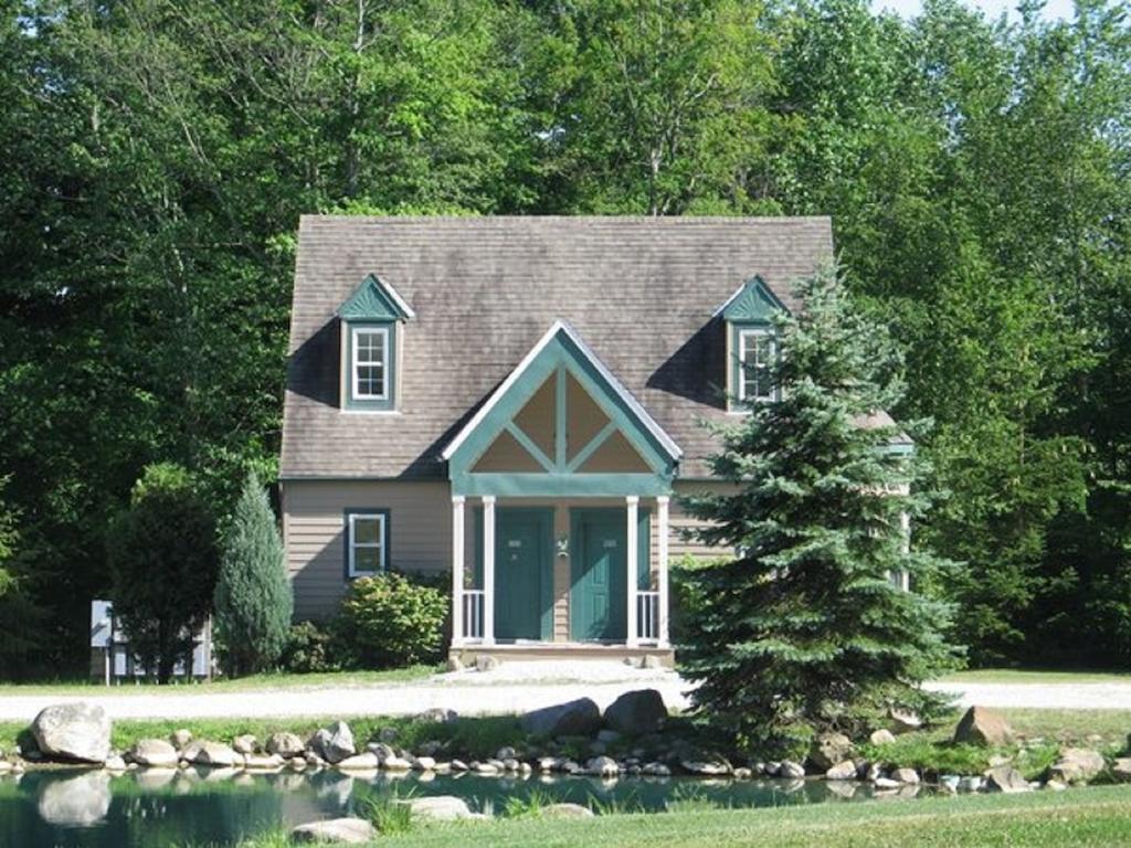 Spruce Hill Inn&Cottages Mansfield Exteriör bild