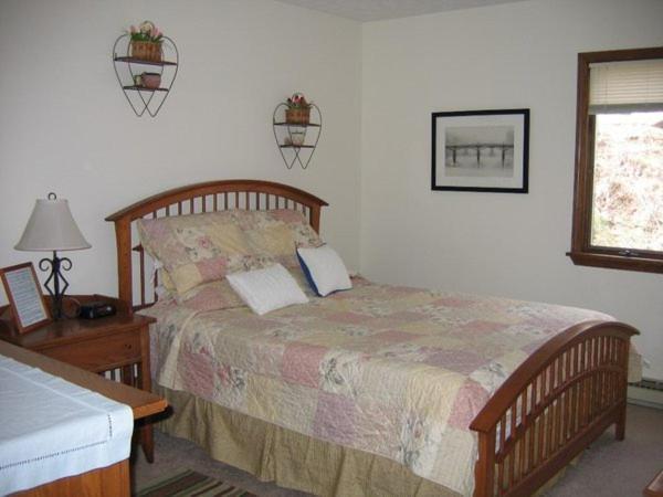 Spruce Hill Inn&Cottages Mansfield Rum bild