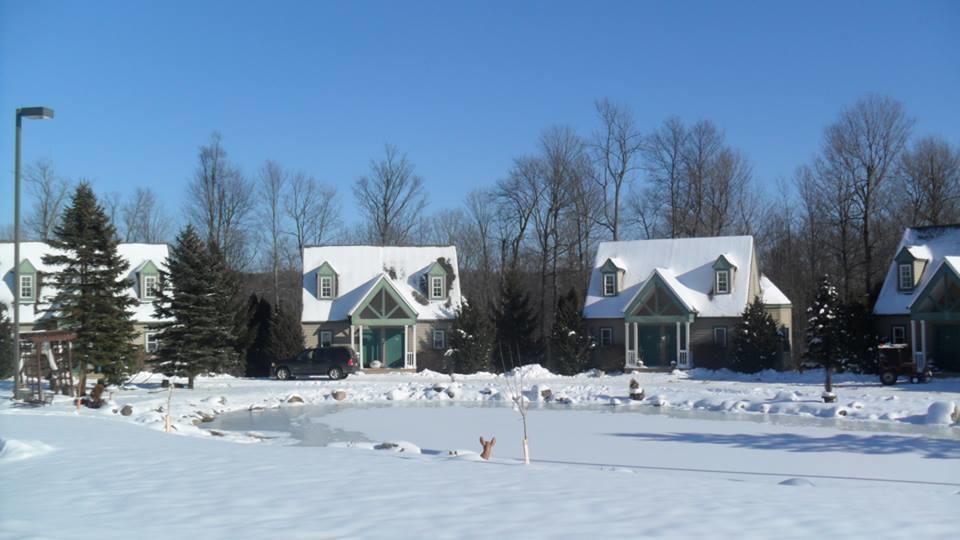 Spruce Hill Inn&Cottages Mansfield Exteriör bild