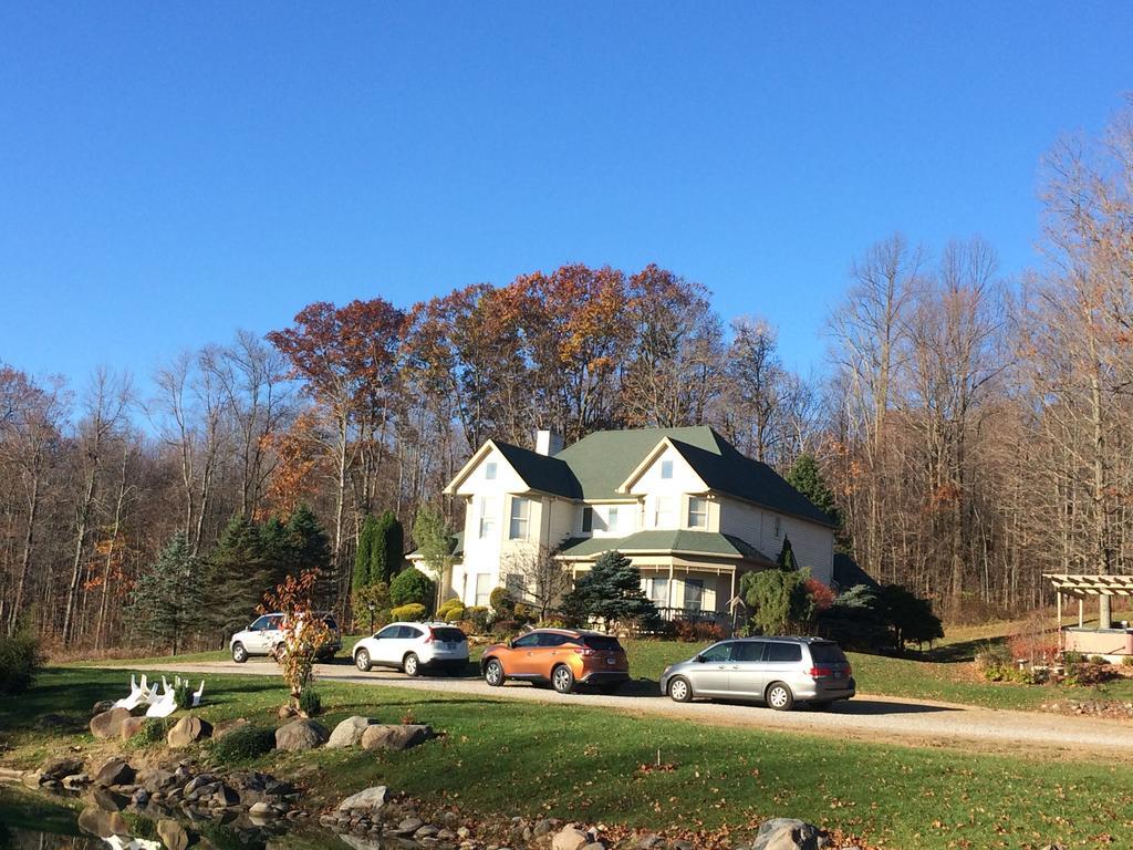 Spruce Hill Inn&Cottages Mansfield Exteriör bild